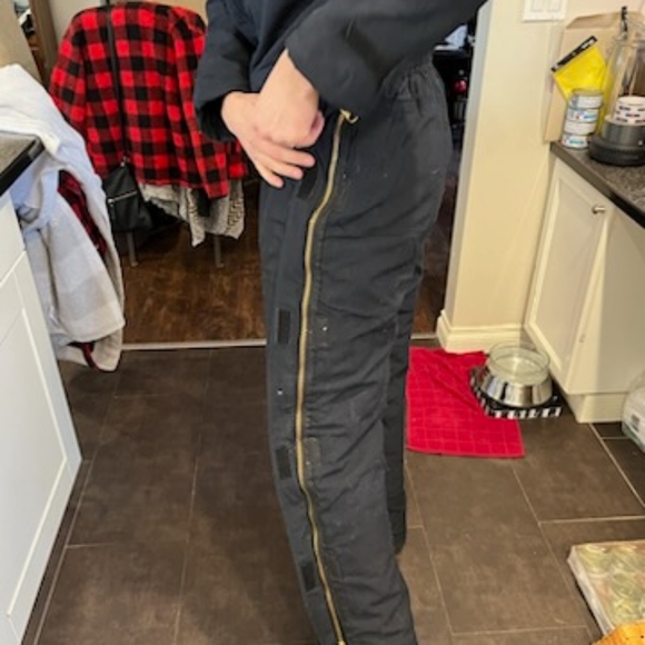 Insulated Full body Coveralls Size Large - Picture 6 of 9